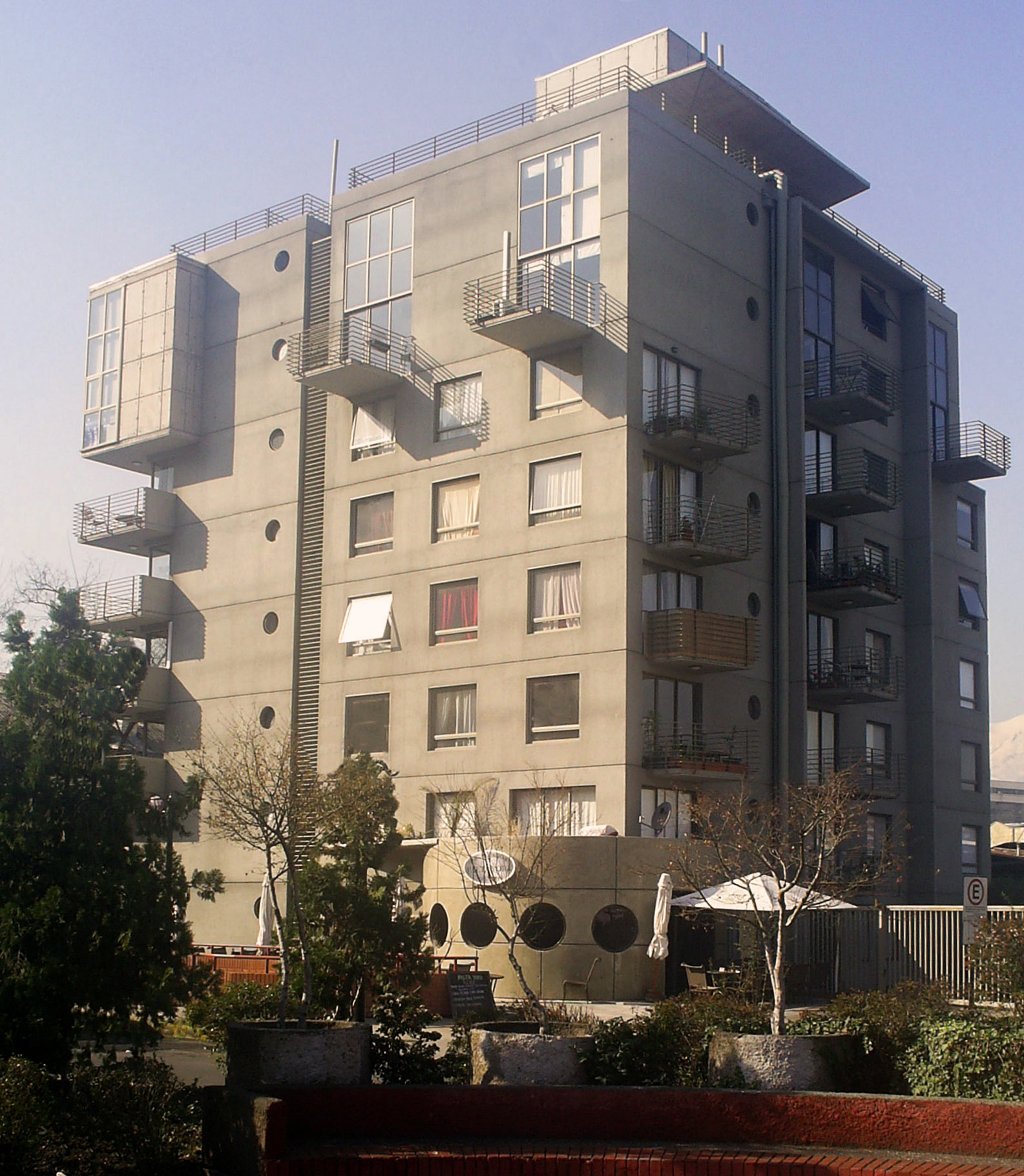 Edificio Los Piñones